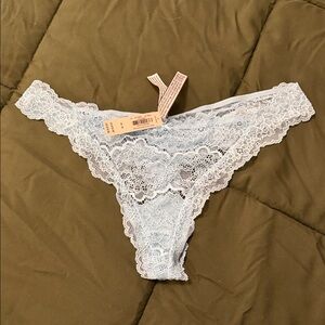 Victoria’s Secret Dream Angels Thong size M